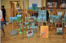 Wystawa obrazow w swietlicy