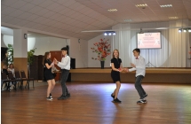 Dwie pary tanczace uklad