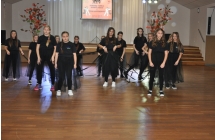 Dziewczyny podczas ukladu tanecznego