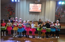 Zespol pozujacy do zdjecia